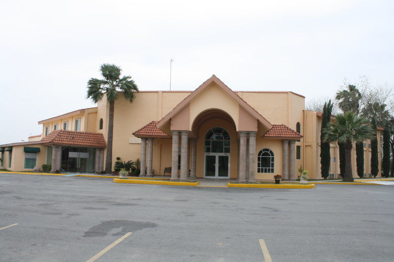 Best Western Bazarell Inn Montemorelos Extérieur photo